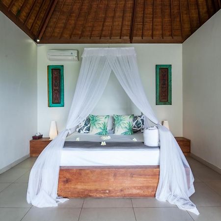 Bersantai Villas Lembongan Island Exterior photo