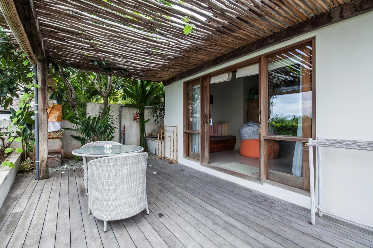 Bersantai Villas Lembongan Island Exterior photo